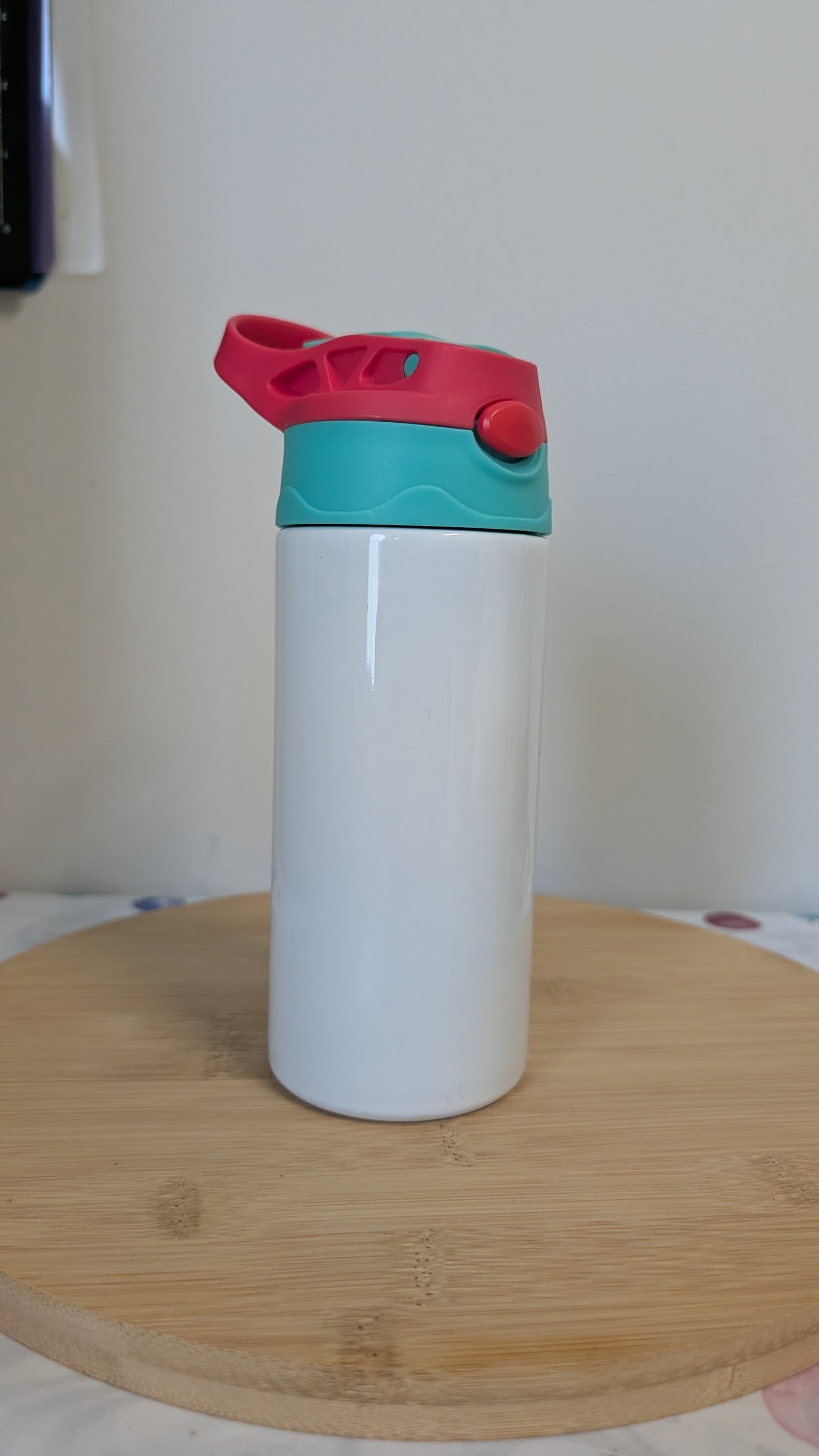 Kinderflasche Türkis, Rot mit integriertem Strohhalm 340 ml für Motivauswahl