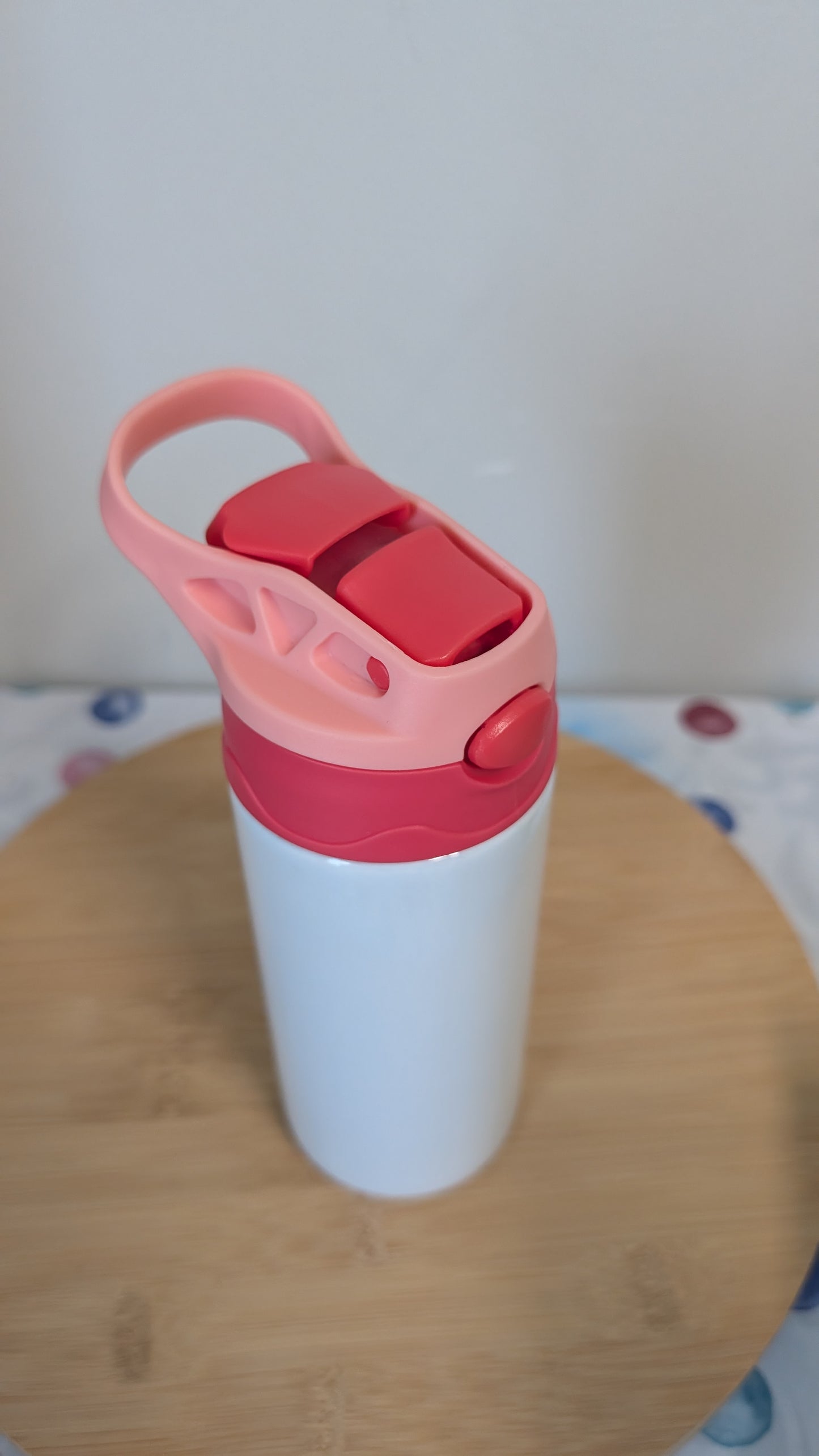 Kinderflasche rosa,rot mit integriertem Strohhalm 340 ml für Motivauswahl